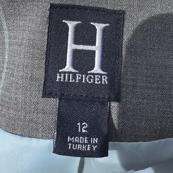 H Hilfiger grey plaid 98% wool blazer w/satin lining / 12 / Excellent condition - Picture 13 of 14